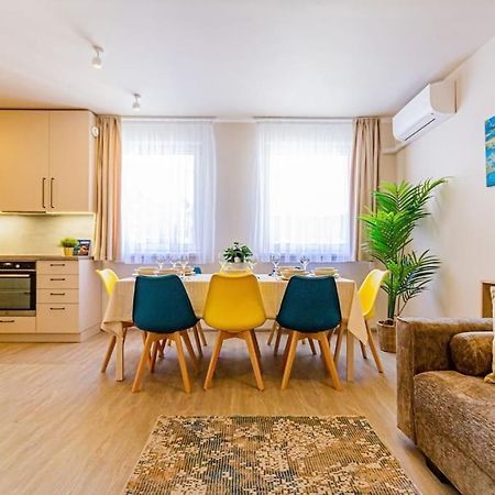 Roomy Apartment 80Sqm At City Center Free Parking Space, Ac & Balcony Budapesta Exterior foto
