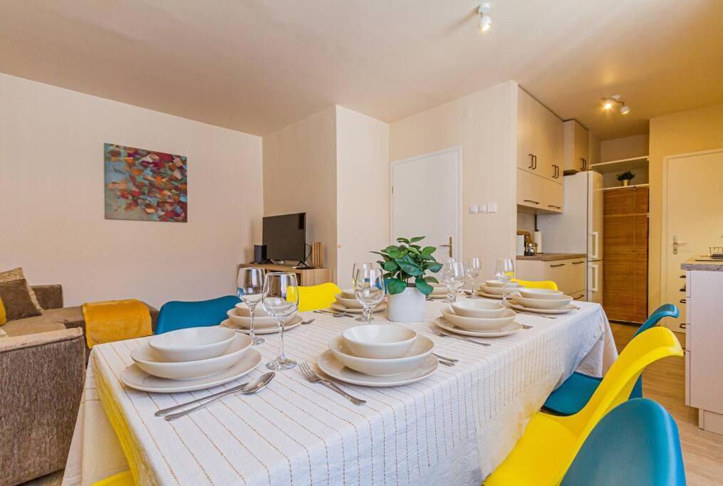 Roomy Apartment 80Sqm At City Center Free Parking Space, Ac & Balcony Budapesta Exterior foto
